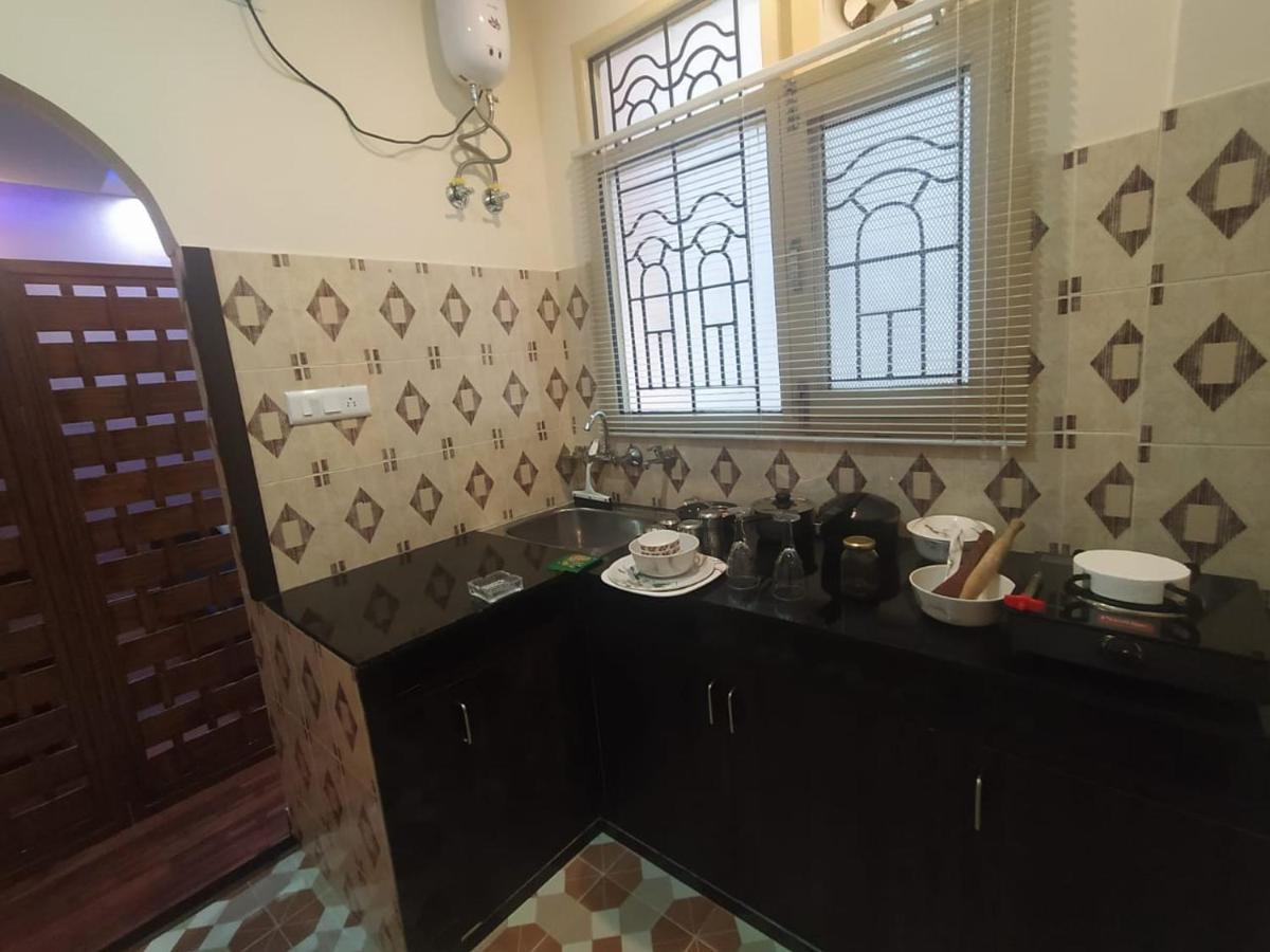 Deluxe Homestay Apartments With Kitchen In Simlá Kültér fotó